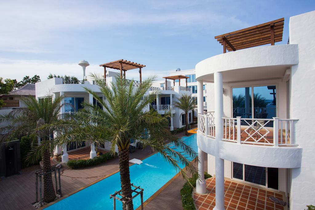 The Verona Villa Hua Hin Bagian luar foto
