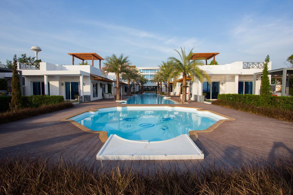 The Verona Villa Hua Hin Bagian luar foto
