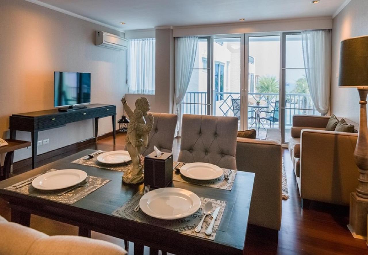 The Verona Villa Hua Hin Bagian luar foto